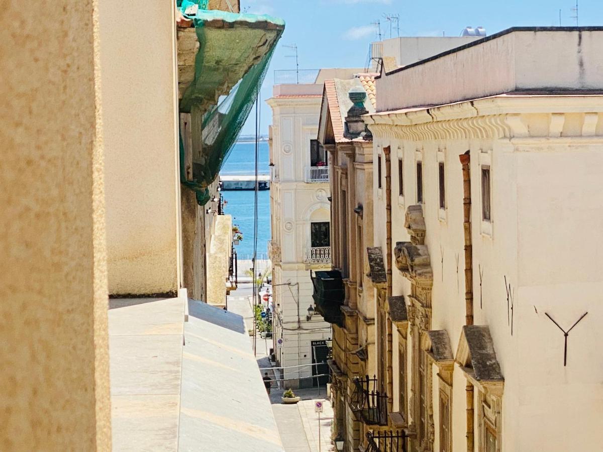 Angelo Apartments & Rooms Trapani Exteriör bild