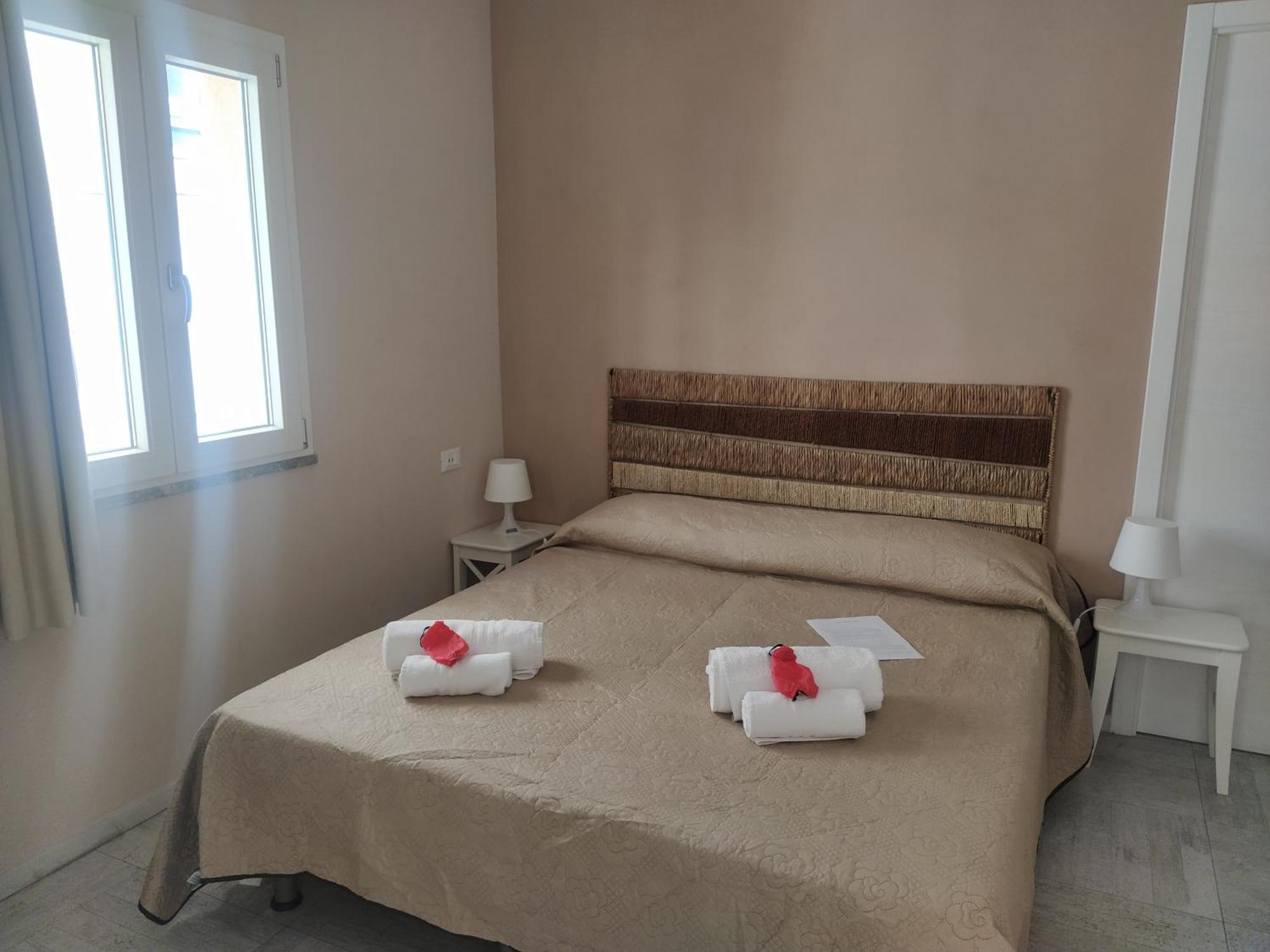 Angelo Apartments & Rooms Trapani Rum bild